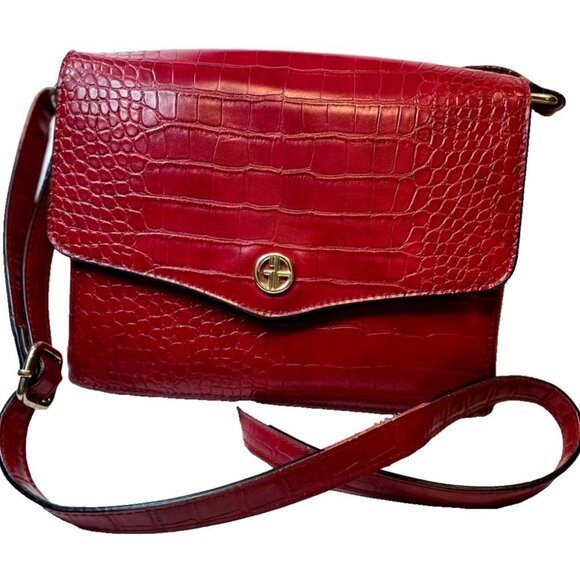 Giani Bernini Red Croc Embossed Crossbody Bag Purse Gold Hardware Adj Strap - Picture 1 of 8